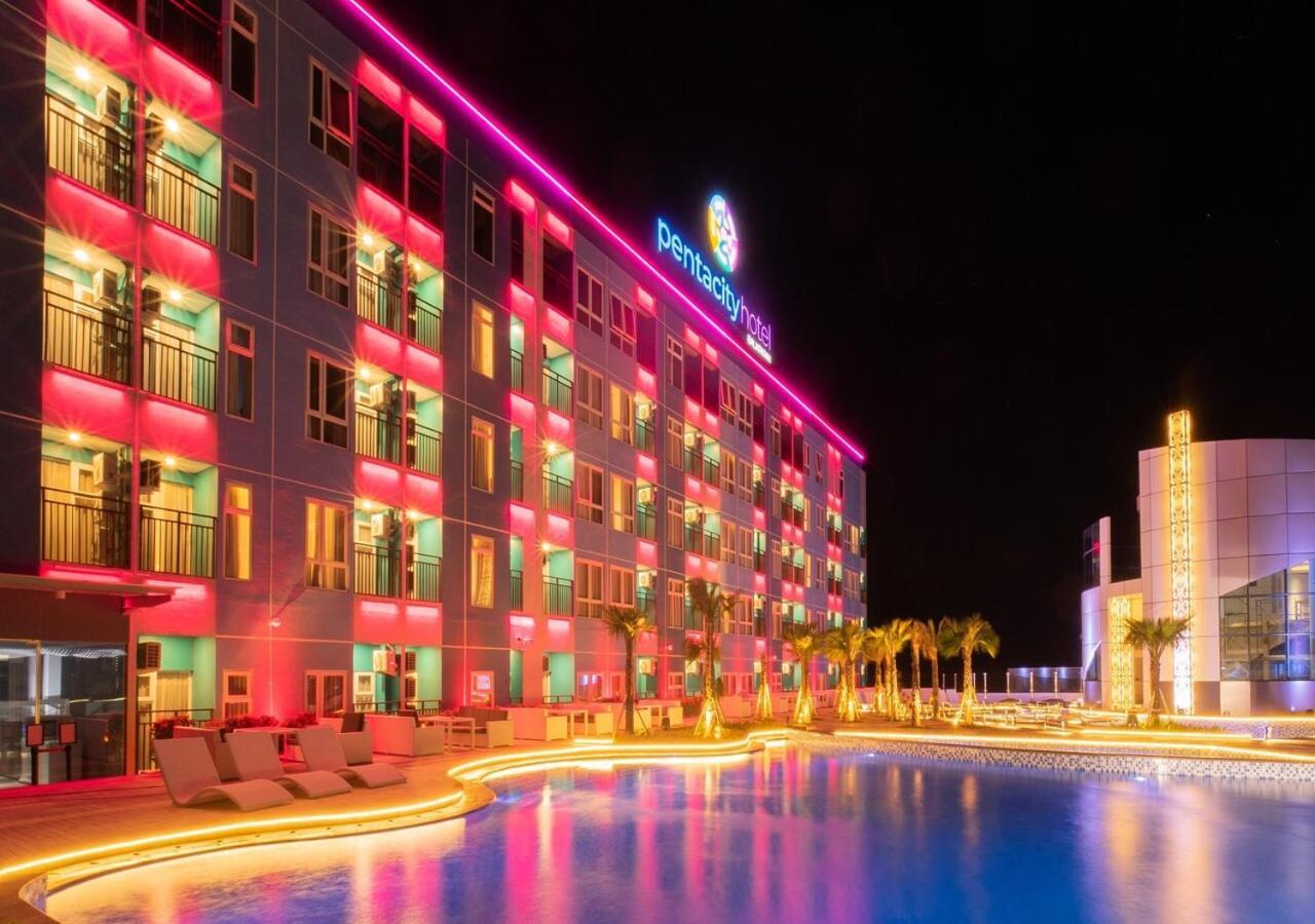 Pentacity Hotel Balikpapan Balikpapan (Borneo) Exterior foto